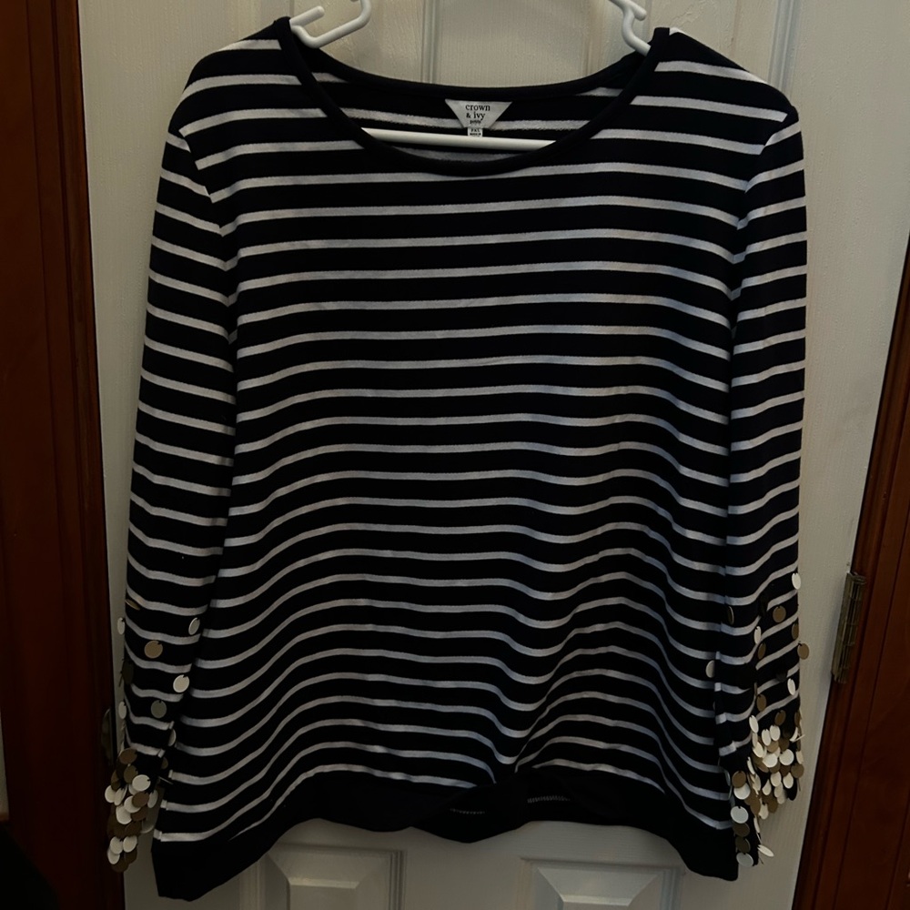 Crown and Ivy EUC PXL BLUE AND WHITE STRIPED TOP WITH DISCS - Picture 2 of 3